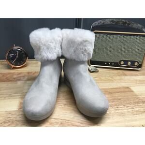 DKNY Wedge Heel Boots Women's 7 M Ivory Suede Faux Fur Back Zip Round Toe Bootie